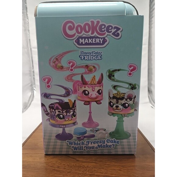 Brand New Release Cookeez Makery Freezy Cakez Fridge Plush Cook Bake Interactive - Picture 10 of 10
